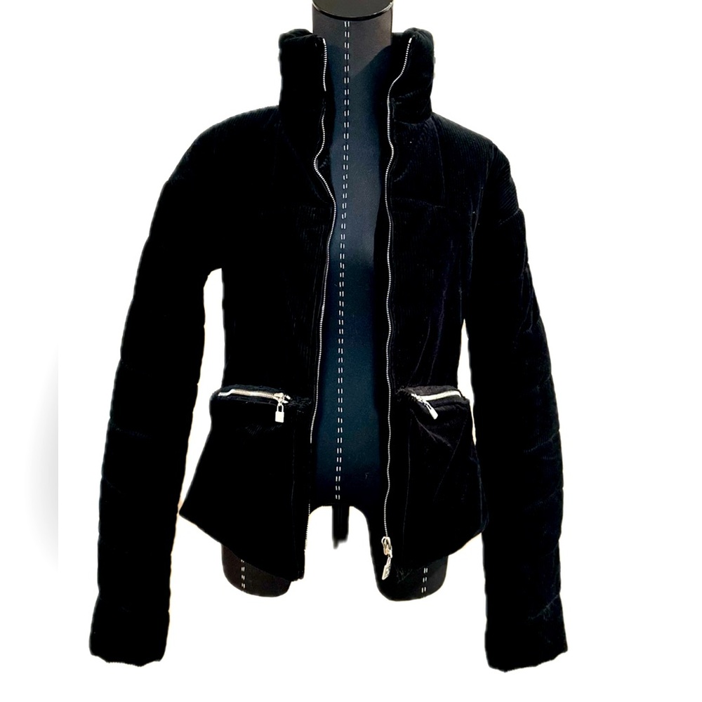 CHANEL vintage velvet snow jacket. 100% authentic.